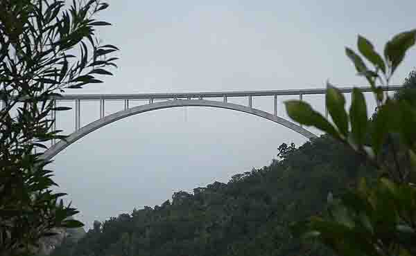    Bloukrans bridge from the old mountain pass